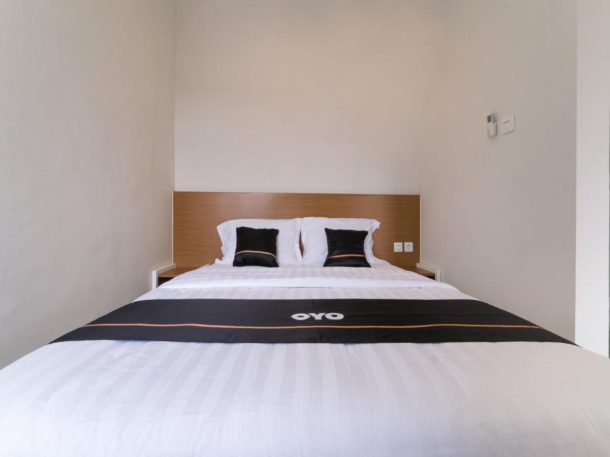 Super Oyo Collection O 90023 Damar Kusumo Guest House Maguwo 외부 사진